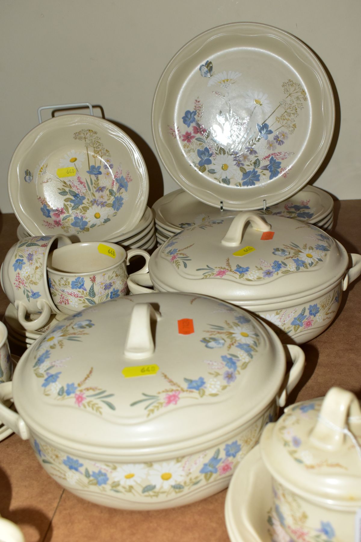 FORTY TWO PIECES OF POOLE SPRINGTIME DINNERWARES, comprising two tureens, preserve pot, six dinner - Image 2 of 5