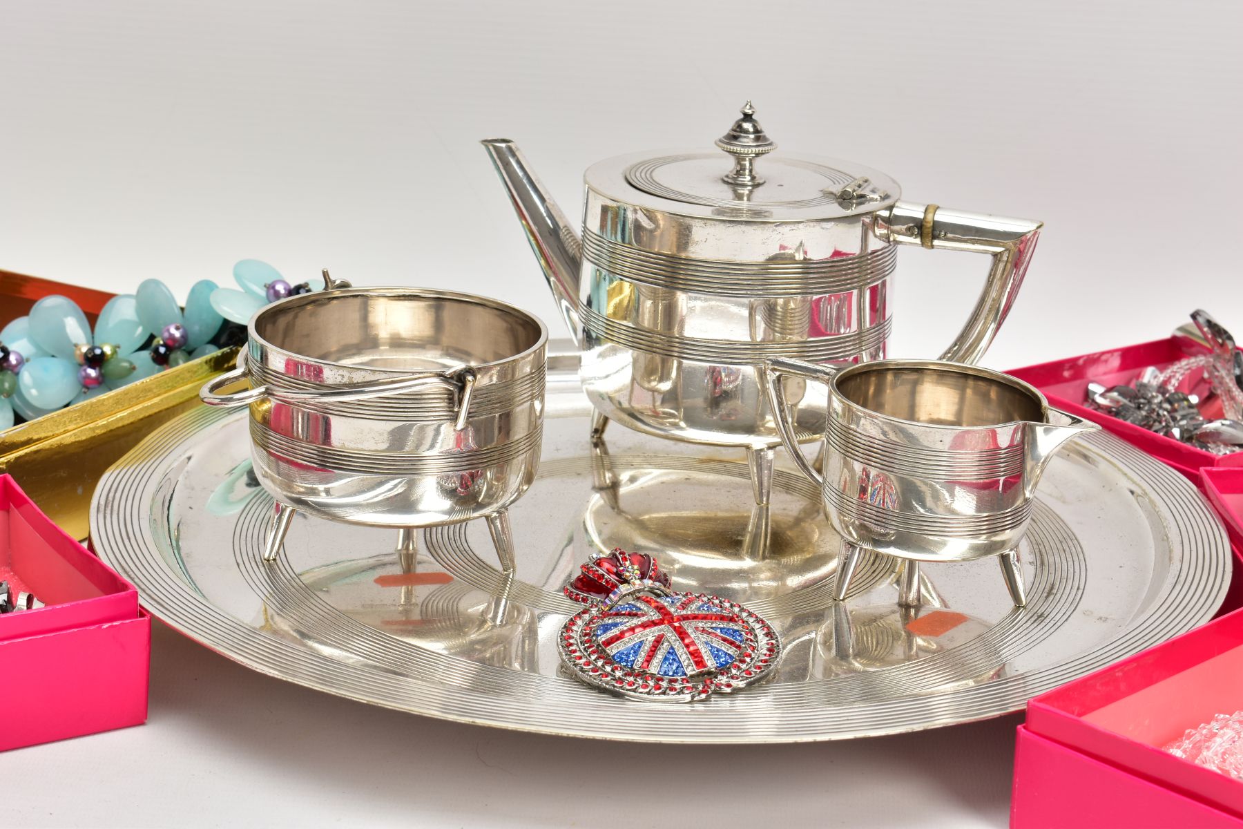 AN EP THREE PIECE TEA SERVICE SET WITH TRAY AND COSTUME JEWELLERY, the tea set comprising of a - Image 2 of 5