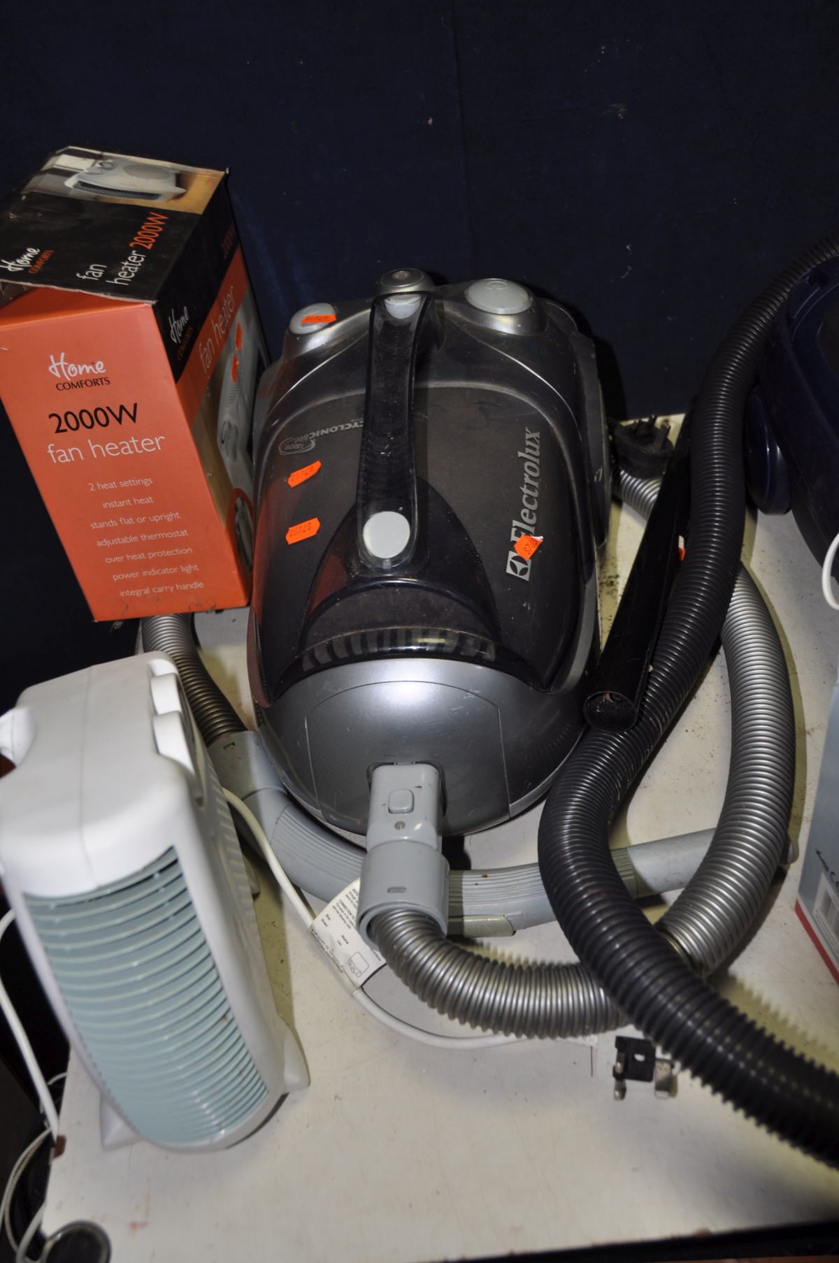 A COLLECTION OF HOUSEHOLD ELECTRICALS including a brand new in box Electrolux Mondo Plus vacuum - Image 2 of 4