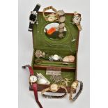 A SMALL LEATHER JEWELLERY CASE, TOGETHER WITH VARIOUS JEWELLERY ITEMS, to include a mid 20th century