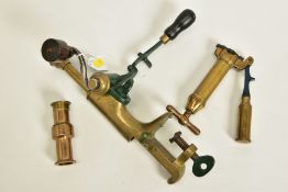 AN ANTIQUE 12 BORE CRIMPING AND RELOADING TOOL BY G KYNOCH & CO OF BIRMINGHAM, illustrated in