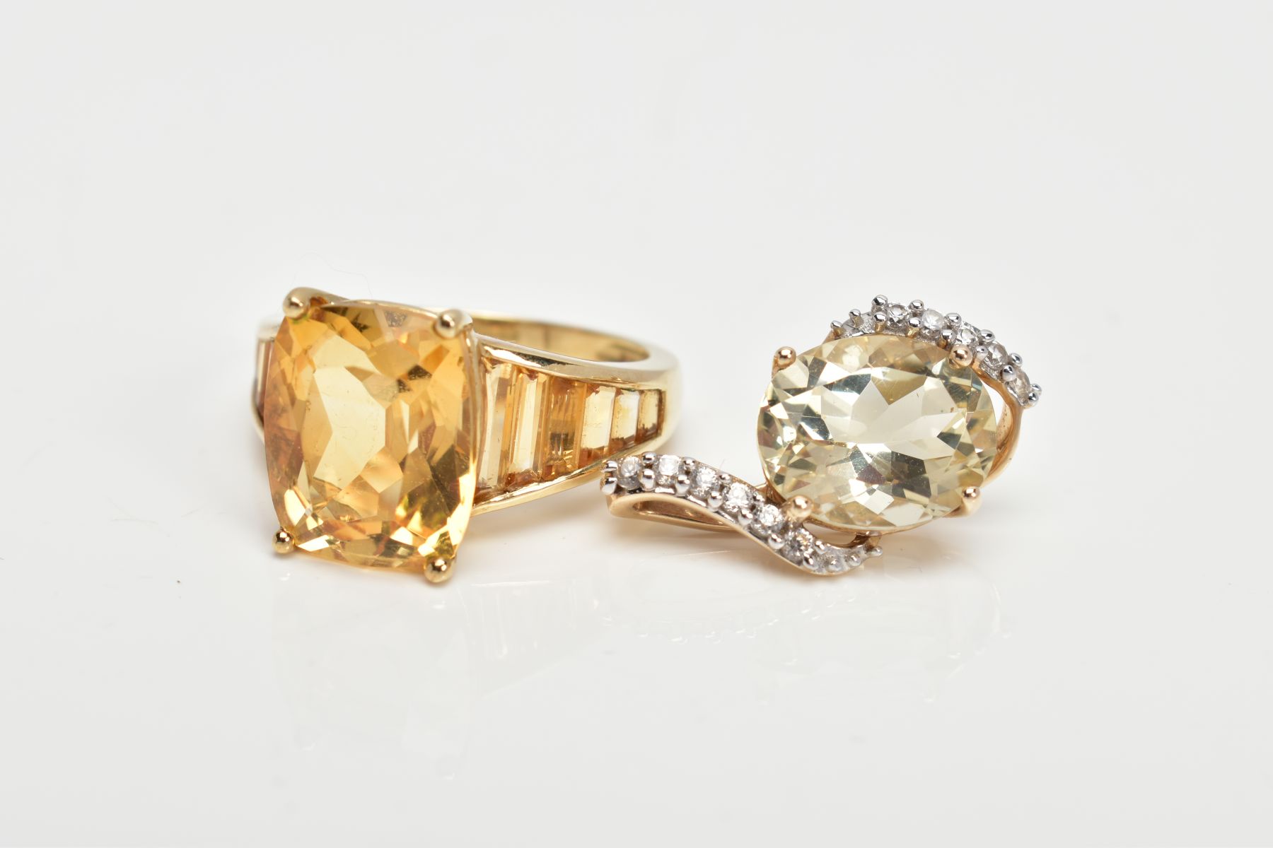 A 9CT GOLD CITRINE RING AND A PENDANT, the ring designed with a claw set, oval cut citrine, - Image 2 of 3