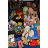 A QUANTITY OF DOLLS, SOFT TOYS & GAMES, ETC, to include a collection of costume and souvenir