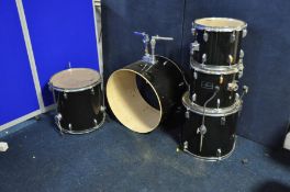 A GEAR 4 MUSIC FIVE PIECE DRUM KIT with a 22inx16in kick drum (half hardware missing), a 16inx15in