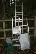 AN ALUMINIUM DOUBLE EXTENSION LADDER, height 175cm closed, small aluminium step ladders, Beldray