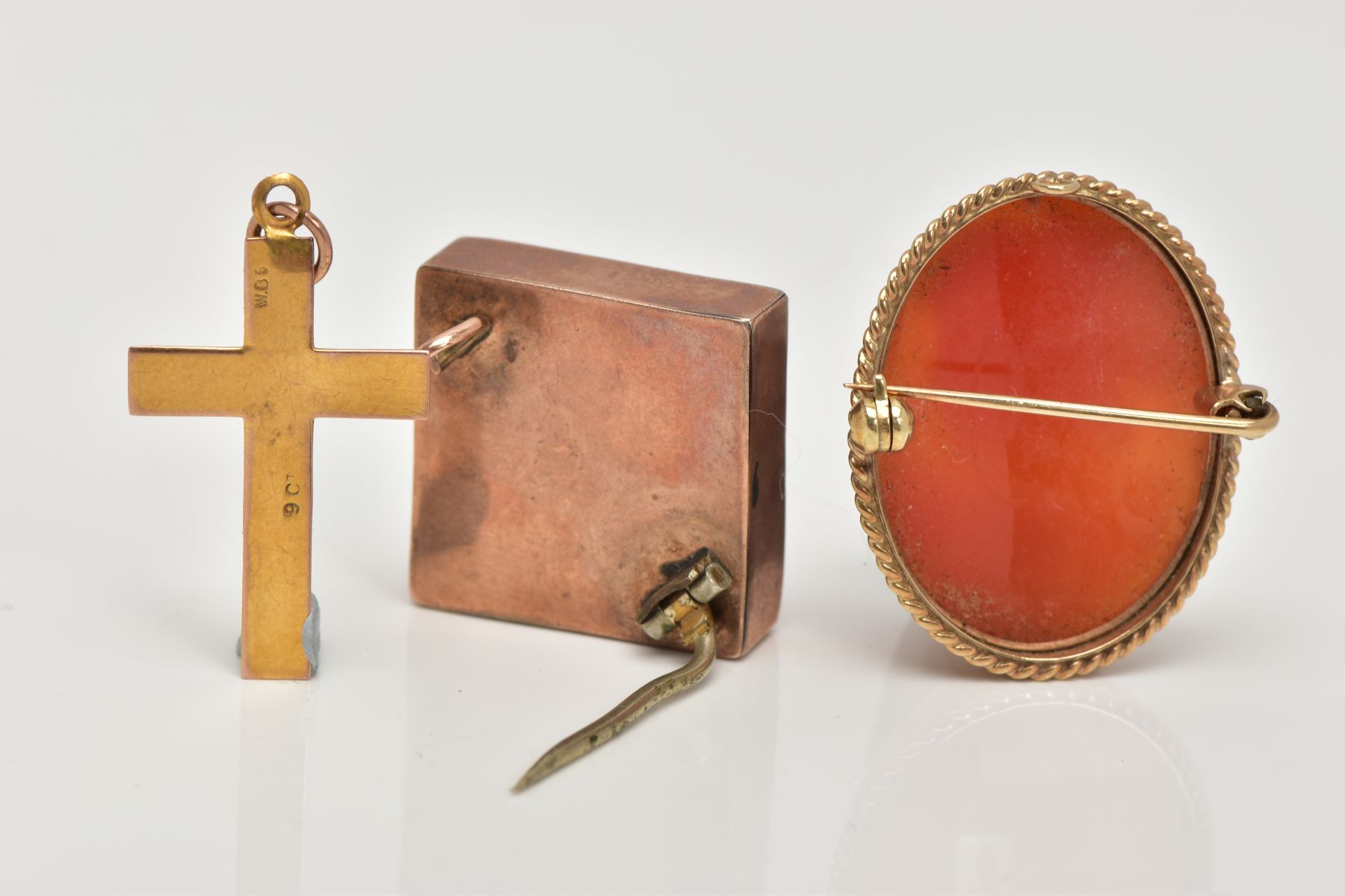 TWO BROOCHES AND A PENDANT, the first a square micro mosaic brooch, designed with a central circular - Image 2 of 3