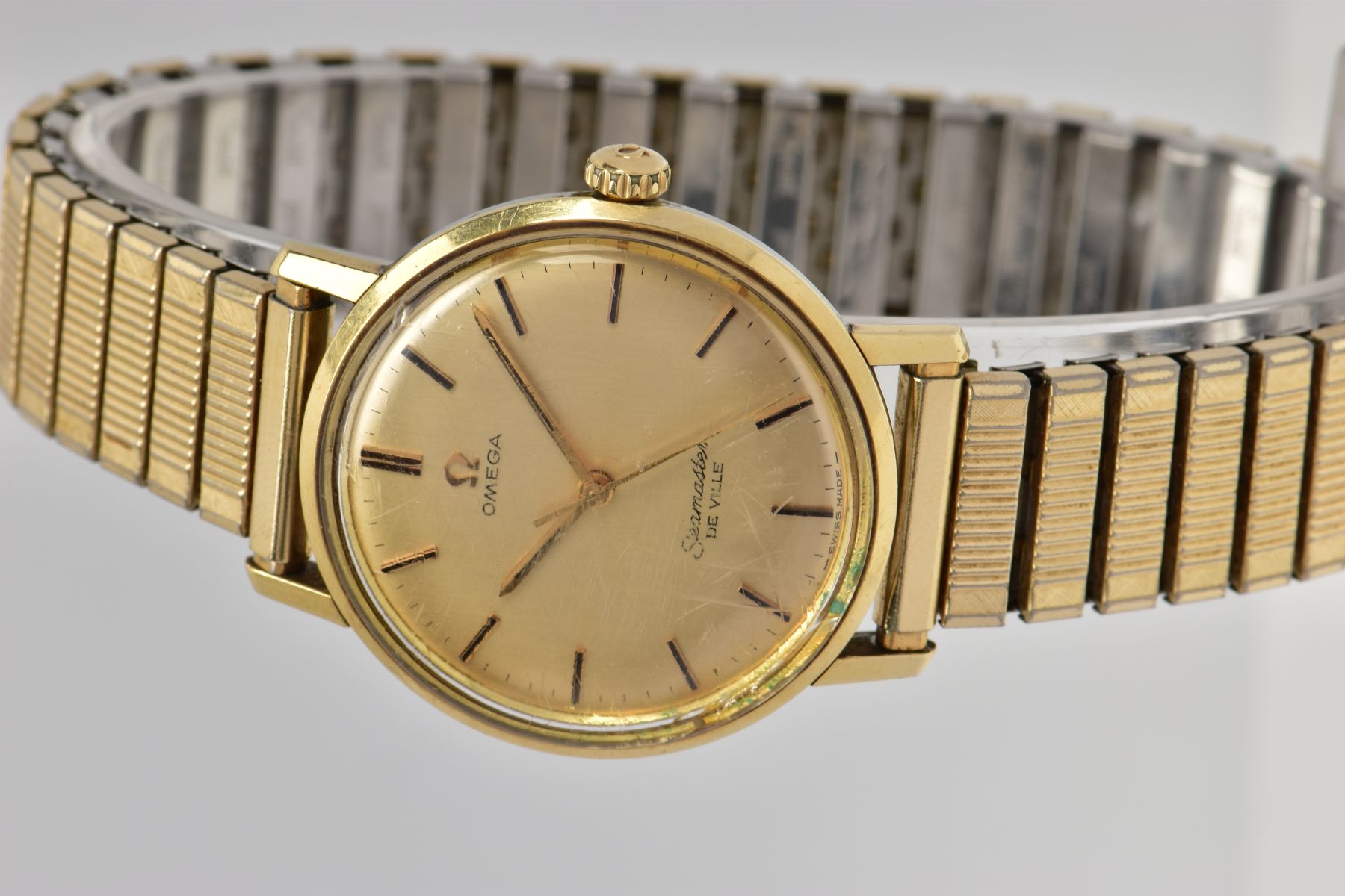 A GENTLEMENS 'OMEGA SEAMASTER DE VILLE' WRISTWATCH, hand wound movement, round gold dial signed ' - Image 2 of 5