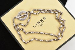 A SILVER 'LINKS LONDON' CHAIN NECKLACE, oval beaded chain, fitted with an oval signed 'Links London'