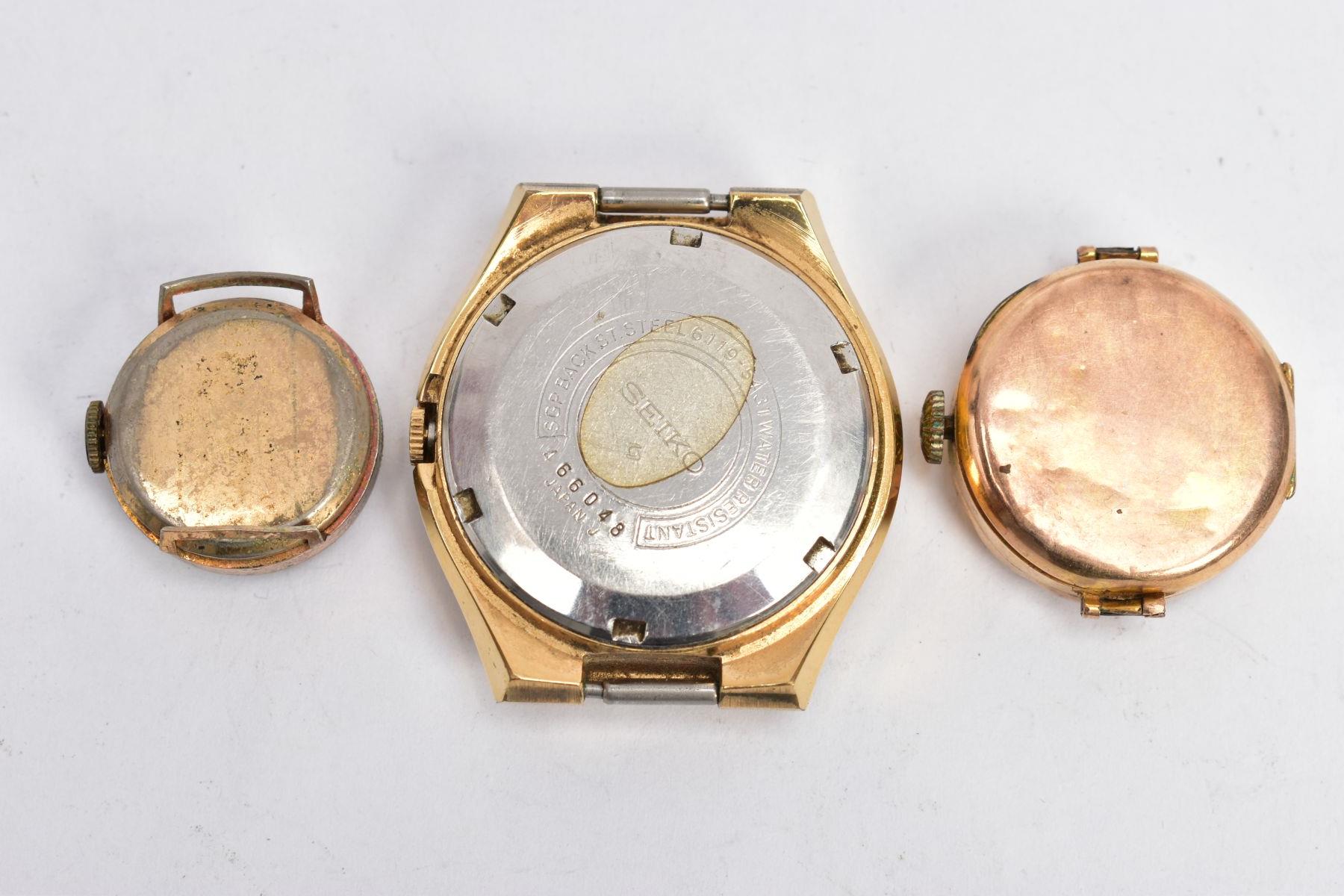 AN EARLY 20TH CENTURY WATCH HEAD AND TWO ADDITIONAL WATCH HEADS, 9ct gold watch head with bevelled - Image 4 of 4