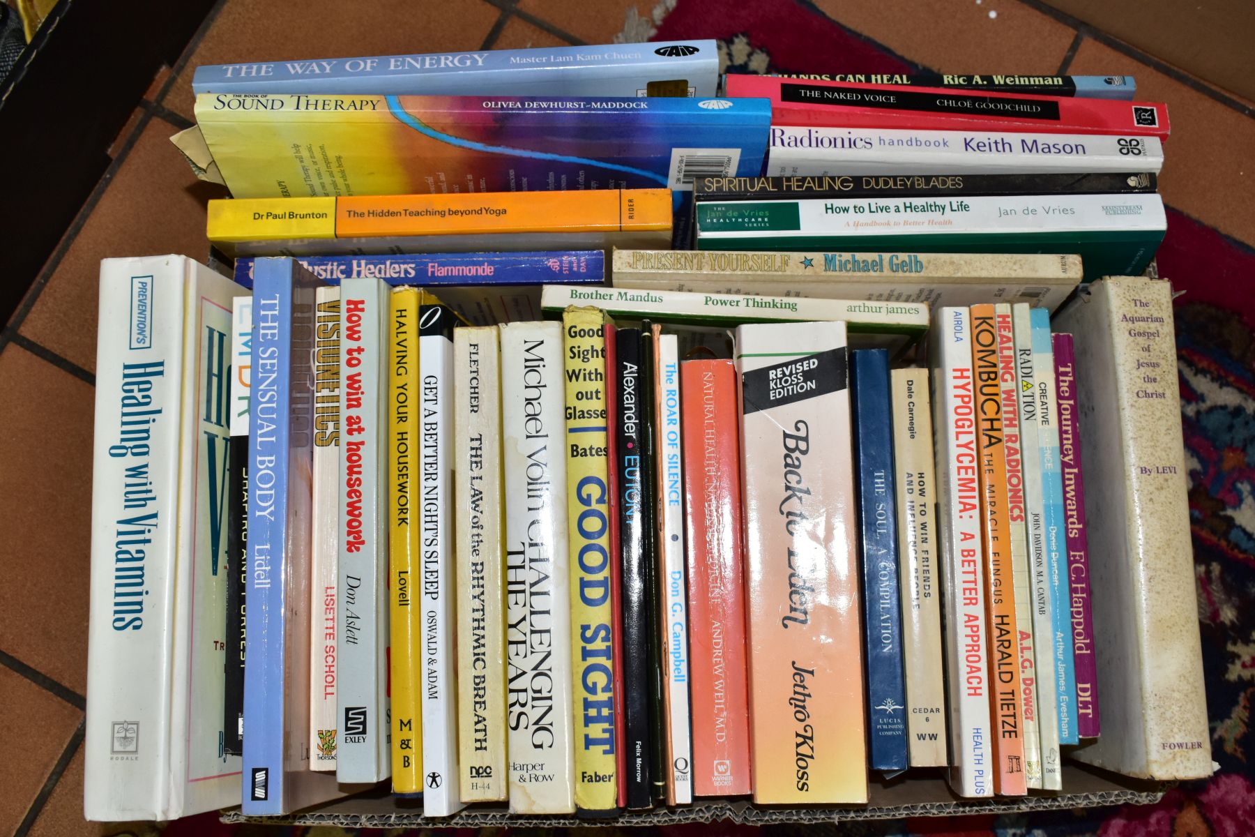 BOOKS & MAGAZINES, approximately one hundred and eighty titles in six boxes, mostly relating to - Image 4 of 8
