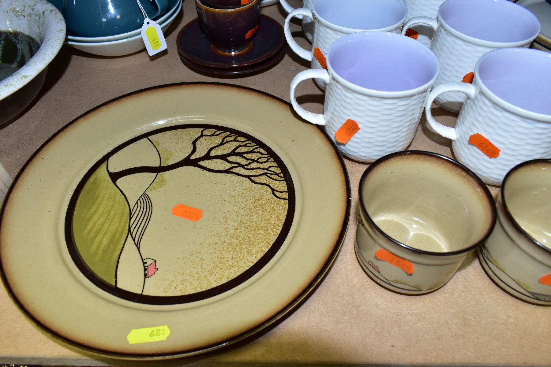 A QUANTITY OF ASSORTED POOLE, DENBY TEA AND DINNERWARES AND OTHER SIMILAR POTTERY STONEWARE ITEMS, - Image 6 of 10