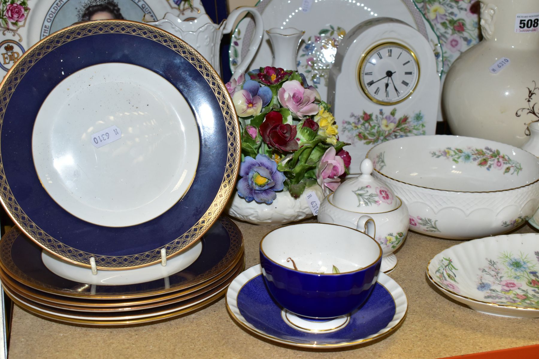 THIRTY SIX PIECES OF CERAMIC GIFT AND TEA WARES, to include Aynsley Wild Tudor clocks, plate, - Image 4 of 9