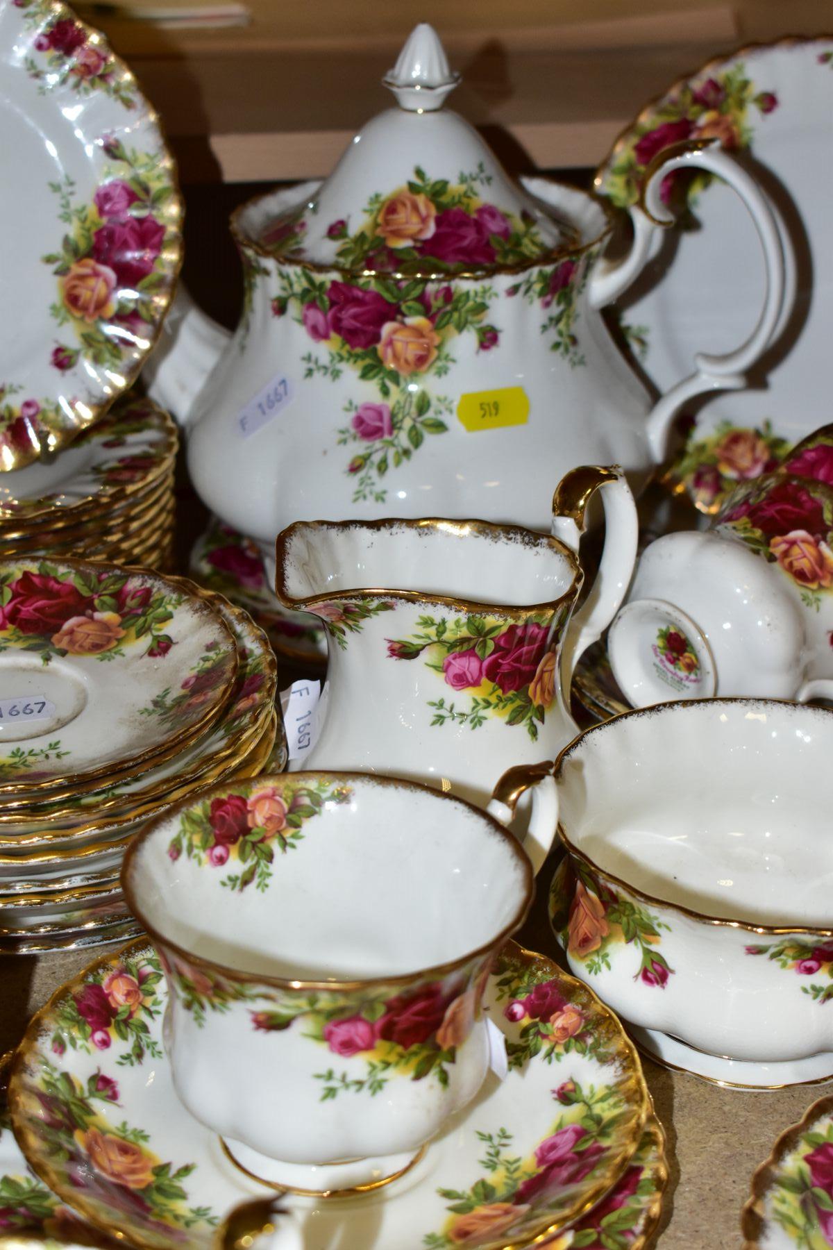 AN EIGHTY ONE PIECE ROYAL ALBERT OLD COUNTRY ROSES TEASET, comprising a teapot (second with chip and - Image 5 of 8