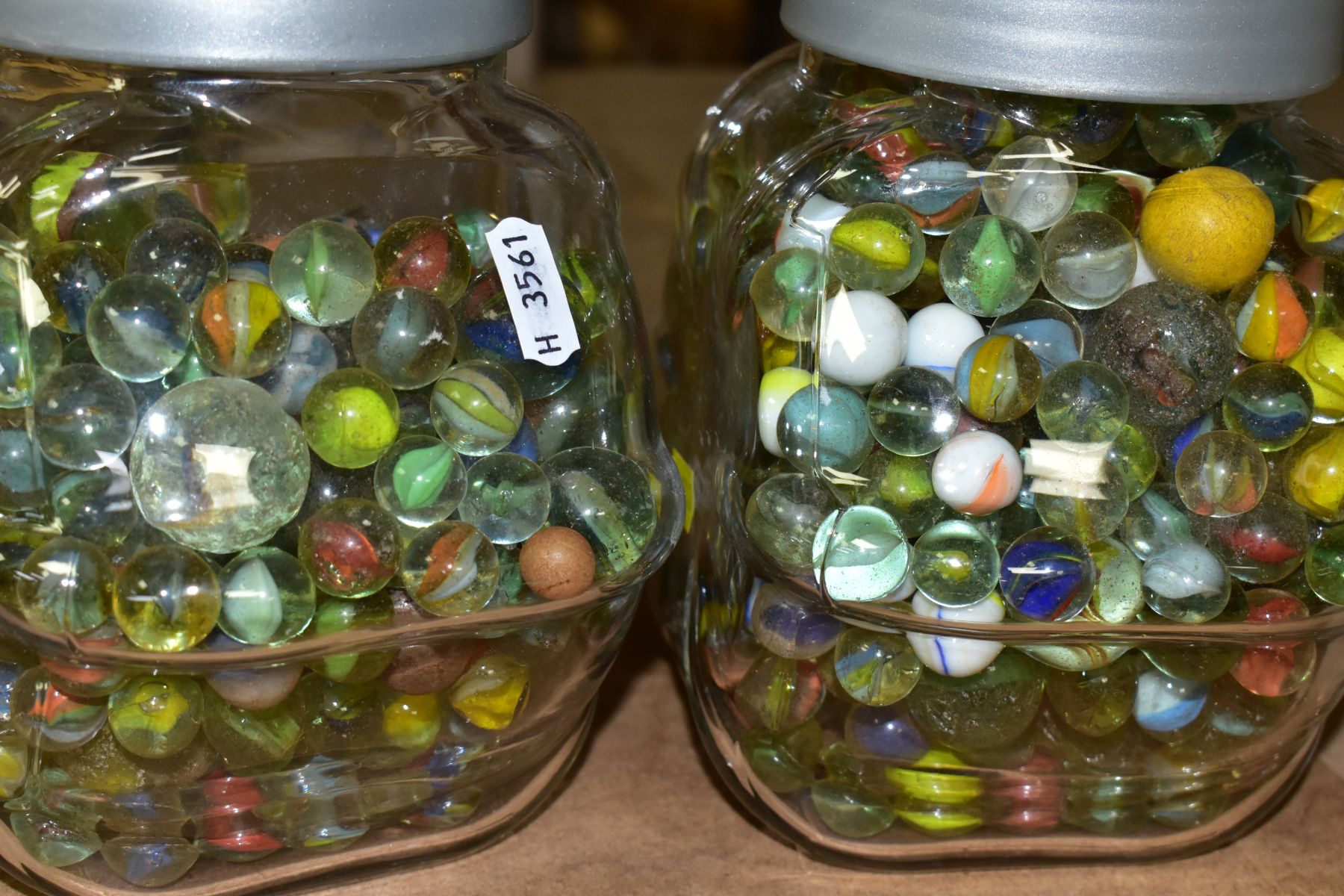 TWO LIDDED GLASS JARS, CONTAINING MARBLES, assorted sizes, colours and styles, includes some ball - Image 4 of 4