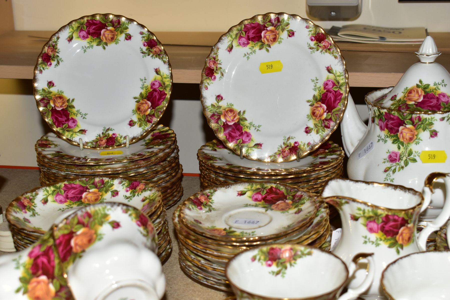 AN EIGHTY ONE PIECE ROYAL ALBERT OLD COUNTRY ROSES TEASET, comprising a teapot (second with chip and - Image 4 of 8