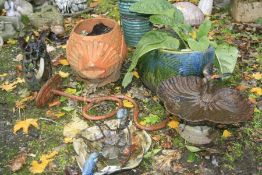 A SMALL COLLECTION OF GARDEN PLANTERS AND ORNAMENTS to include a terracotta fish planter, a glazed