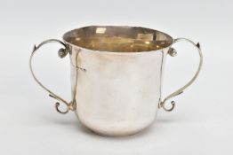 A LATE VICTORIAN SILVER PORRINGER, plain polished design, fitted with two scroll handles, hallmarked