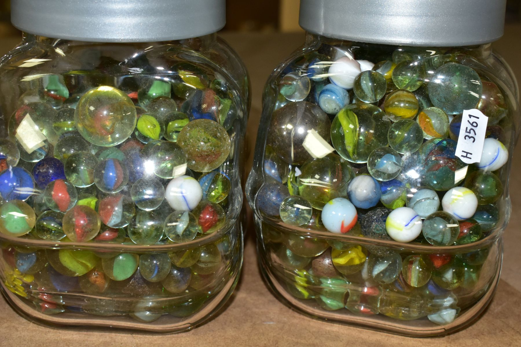 TWO LIDDED GLASS JARS, CONTAINING MARBLES, assorted sizes, colours and styles, includes some ball - Image 3 of 4