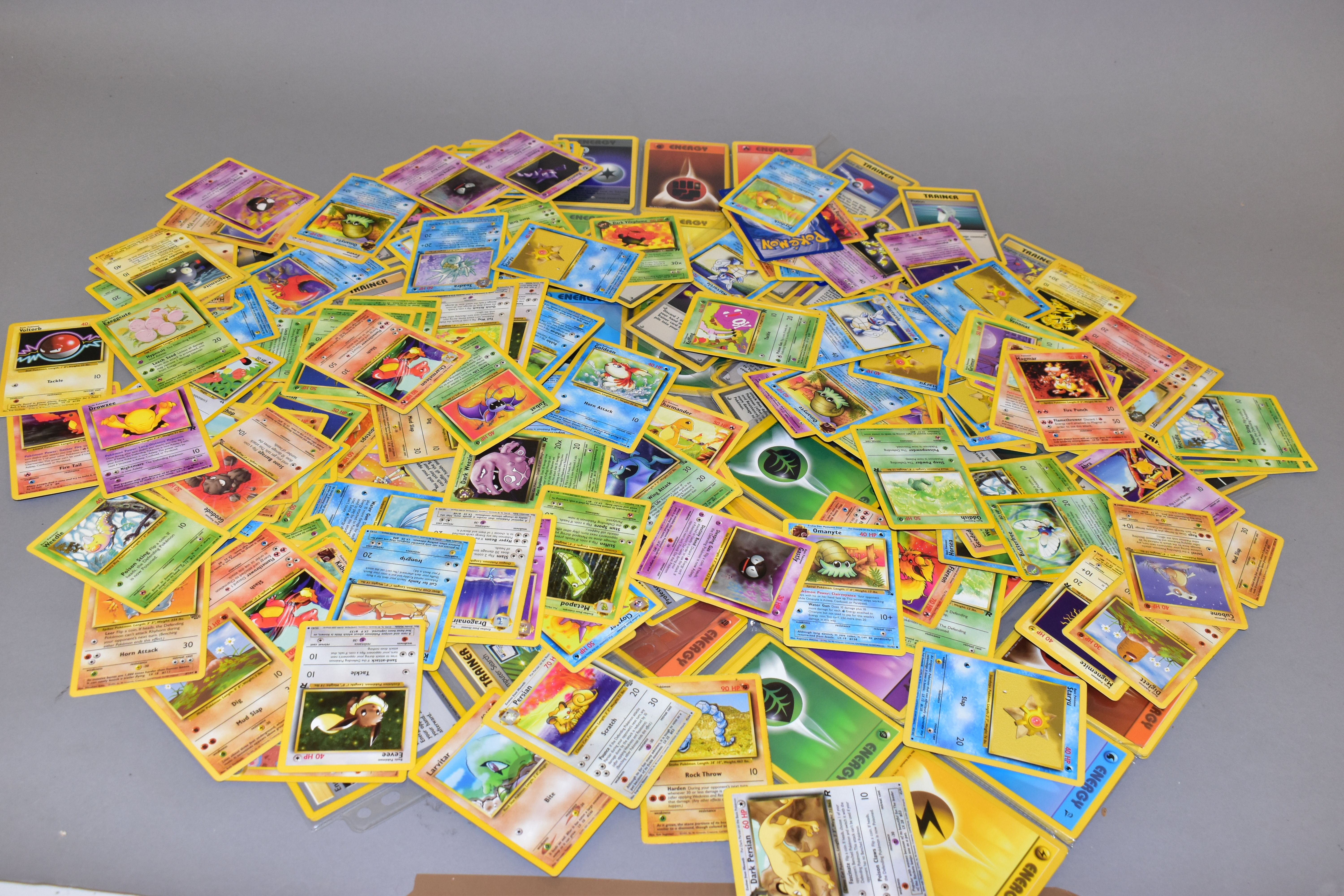 AN ASSORTMENT OF APPROXIMATELY SEVEN HUNDRED AND SIXTY POKEMON CARDS, in sets from Base Set, Base