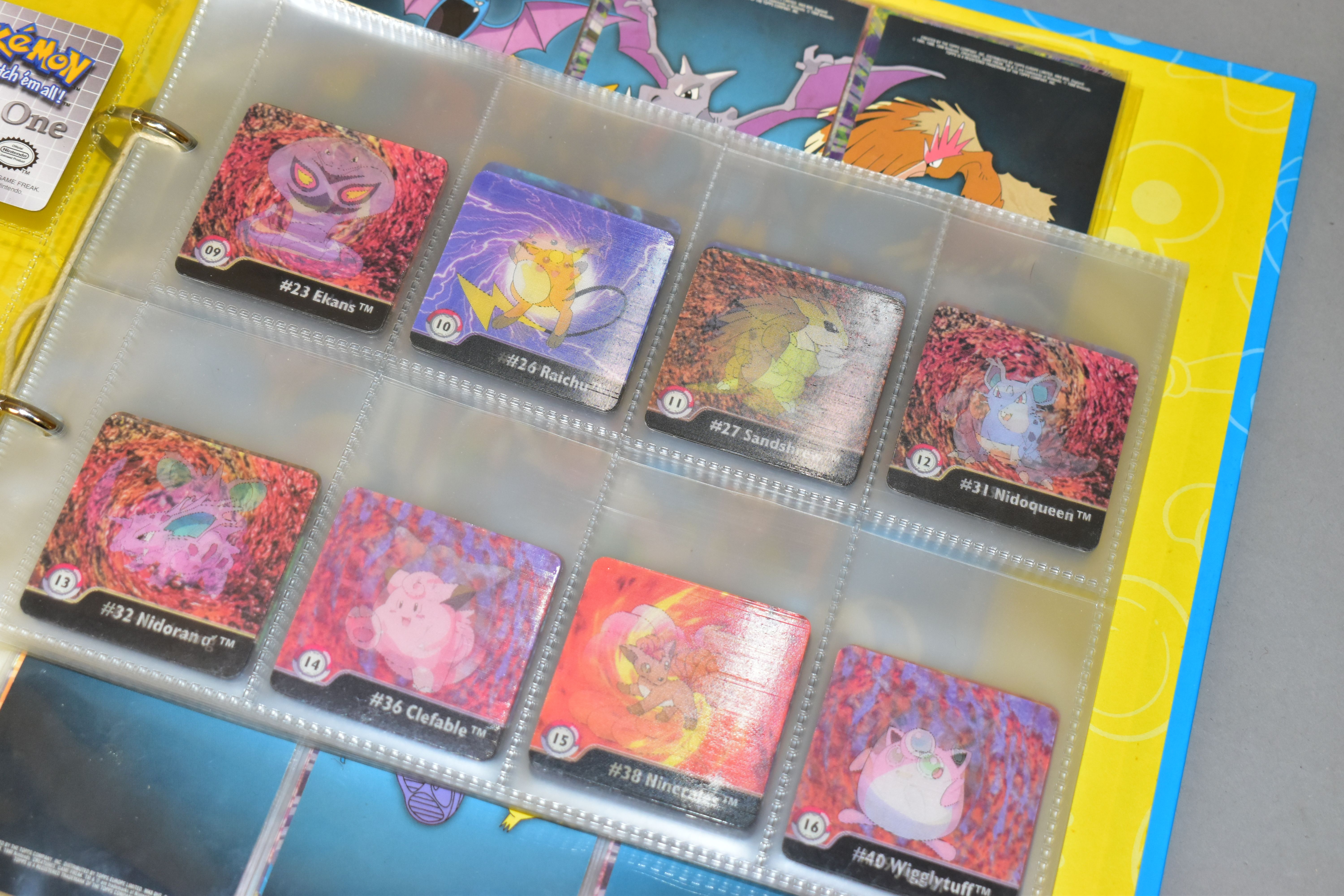 A COMPLETE SET OF THE TOPPS POKEMON TRADING CARDS SERIES 1, all 76 cards plus the 13 character cards - Bild 2 aus 20