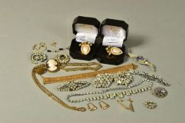 A SELECTION OF COSTUME JEWELLERY, to include a pale blue and colourless paste Norman Hartnell