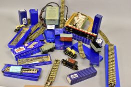 A QUANTITY OF BOXED AND UNBOXED HORNBY DUBLO ROLLING STOCK, TRACK AND ACCESSORIES, to include