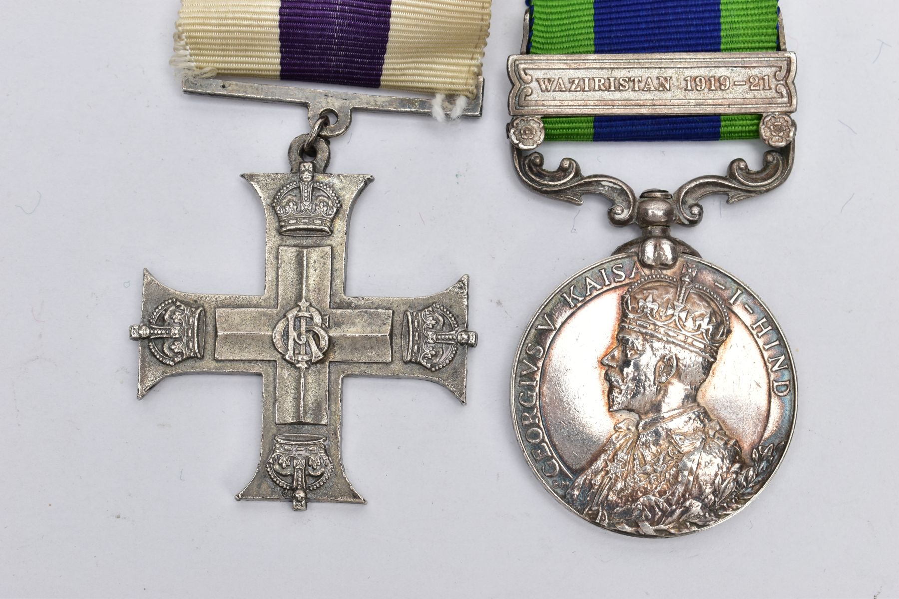 AN INDIA GENERAL SERVICE MEDAL 1909 AND A REPRODUCTION GEO V MILITARY CROSS, the GSM is named 2631 - Image 2 of 7