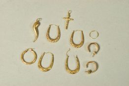 A SELECTION OF EARRINGS AND PENDANTS, to include three pairs of hoop earrings, two single hoop