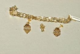 A 9CT GOLD GATE BRACELET AND MATCHING EARRINGS, the bracelet is broken, with 9ct hallmark, width