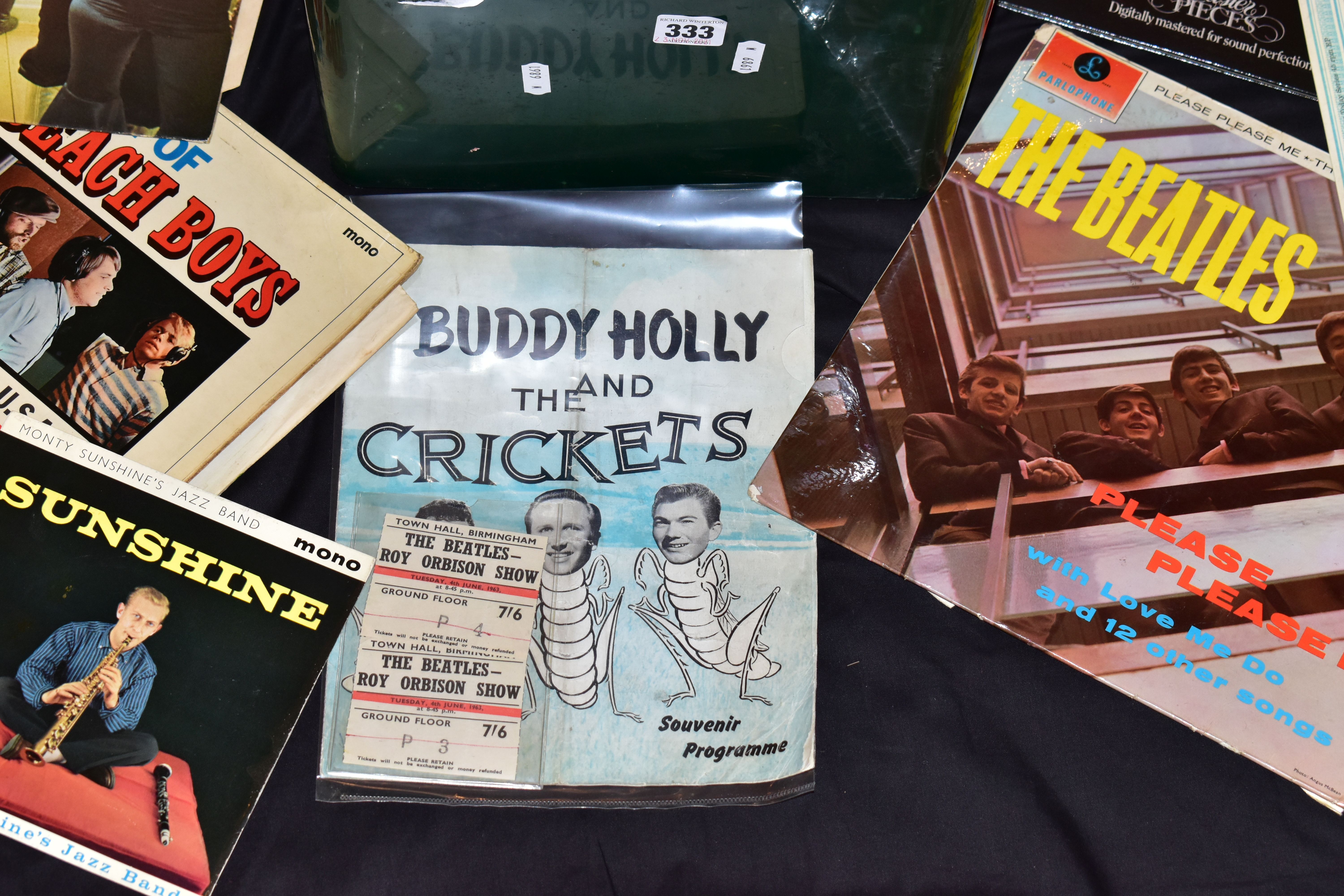 A TRAY CONTAINING LPs, 7in SINGLES AND EPHEMERA FROM THE 1950s AND 60s including two concert tickets - Image 3 of 7