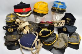 A BOX CONTAINING A NUMBER OF MILITARY CAPS, HATS OF U.S. CIVIL WAR INTEREST, to include twelve Civil