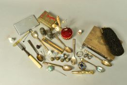 A BOX OF ASSORTED ITEMS, to include two silver thimbles, each with hallmarks for Birmingham, a