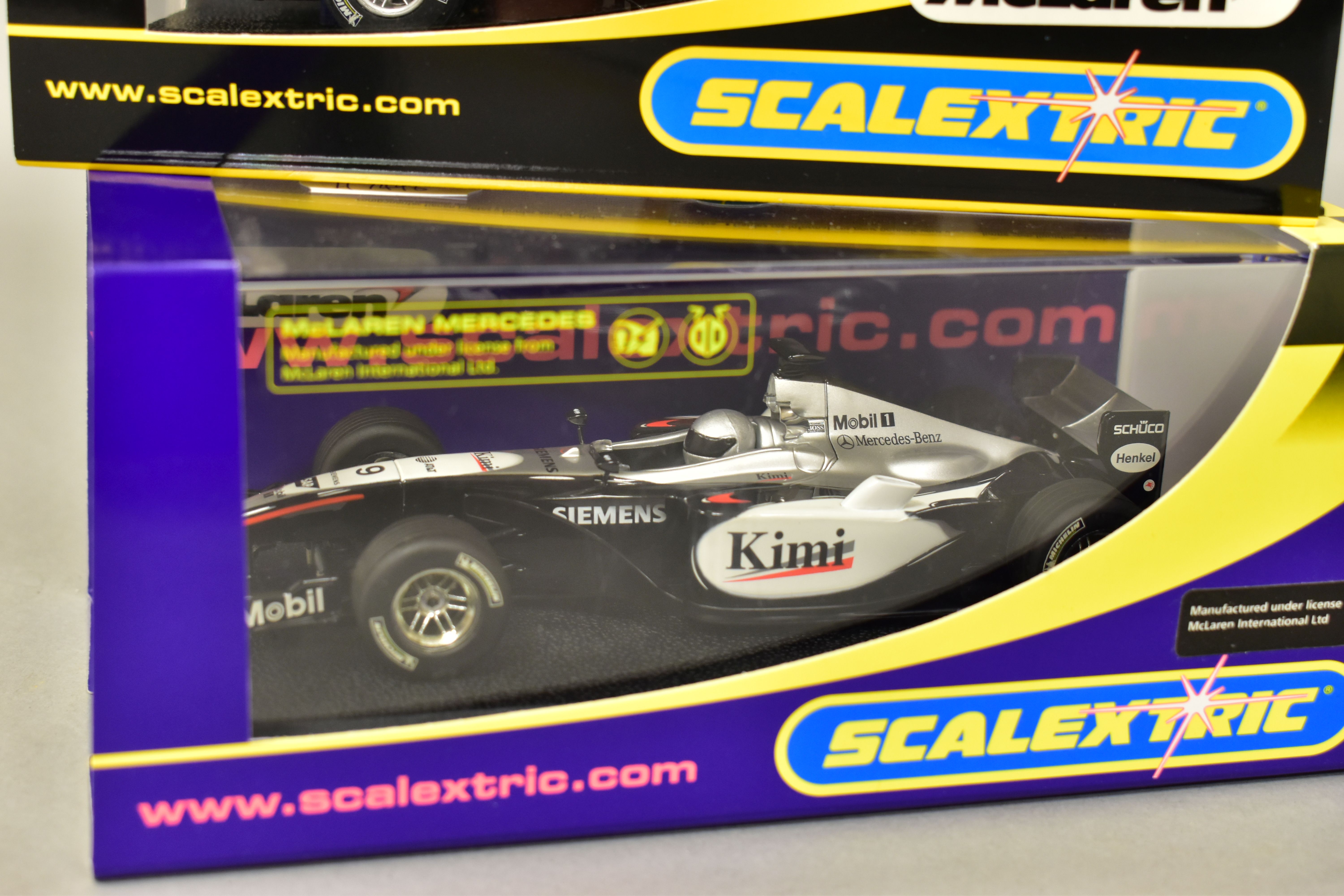 FIVE BOXED SCALEXTRIC McLAREN MERCEDES MP4-16 F1 RACING CARS, No.5 DAVID 2004 (C2554), No.6 KIMI - Image 2 of 7