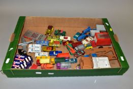 A QUANTITY OF UNBOXED AND ASSORTED PLAYWORN DIECAST VEHICLES, to include Matchbox 1-75 series