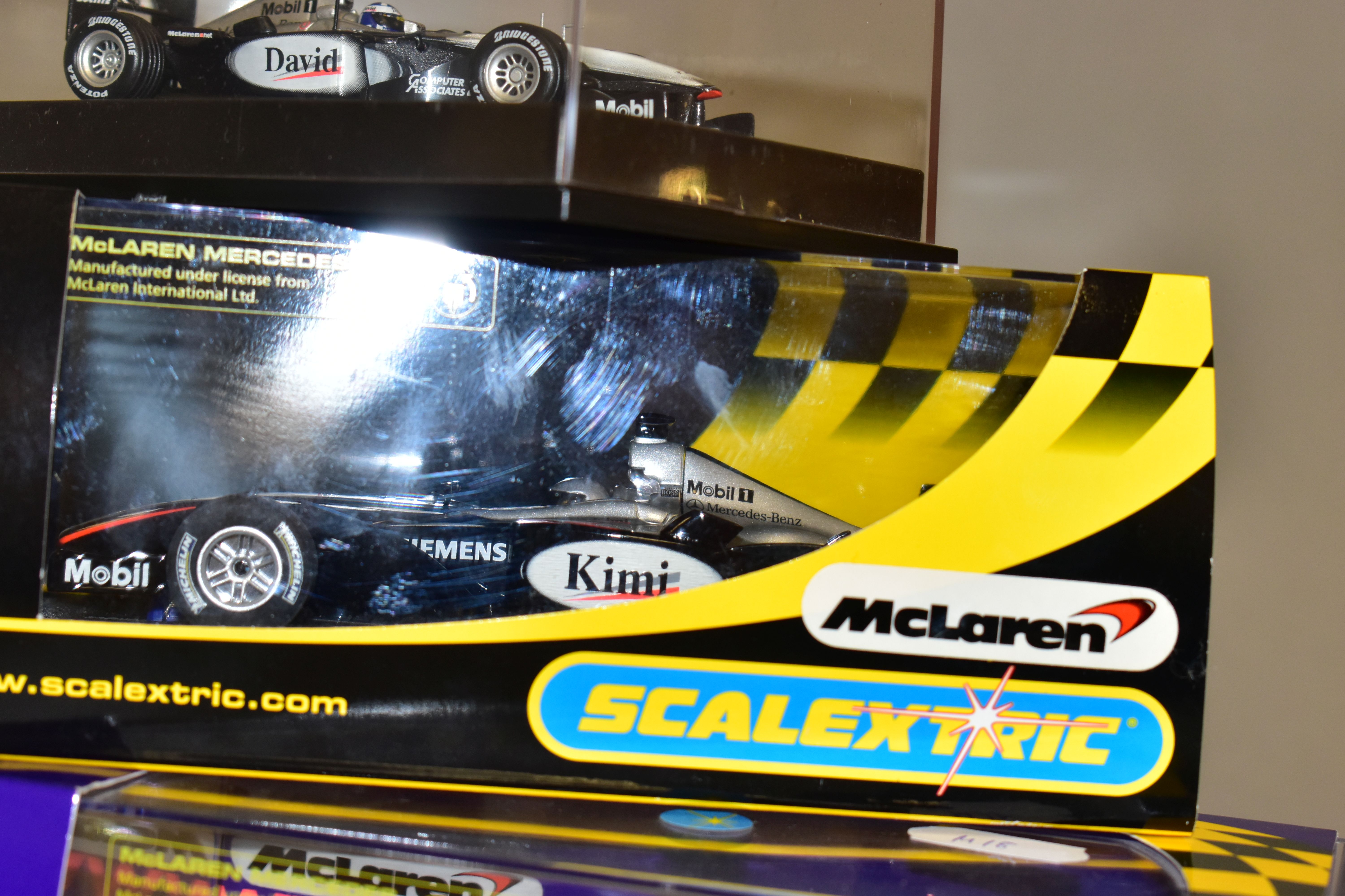 FIVE BOXED SCALEXTRIC McLAREN MERCEDES MP4-16 F1 RACING CARS, No.5 DAVID 2004 (C2554), No.6 KIMI - Image 6 of 7