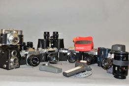 A TRAY CONTAINING VINTAGE CAMERAS AND EQUIPMENT including a Yashica Umatic Cine camera. a Yashica