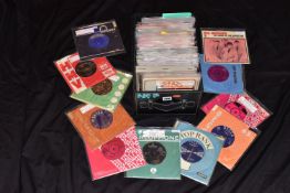 A TRAY CONTAINING APPROX ONE HUNDRED SINGLES FROM THE 1950s AND 60s including The Kinks, The Troggs,