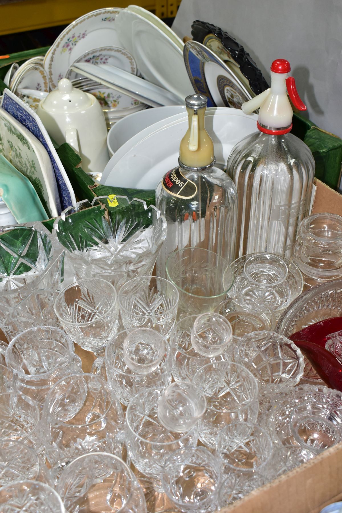 THREE BOXES OF CERAMICS AND GLASS WARES, to include cut glass and crystal drinking glasses by makers - Image 5 of 9