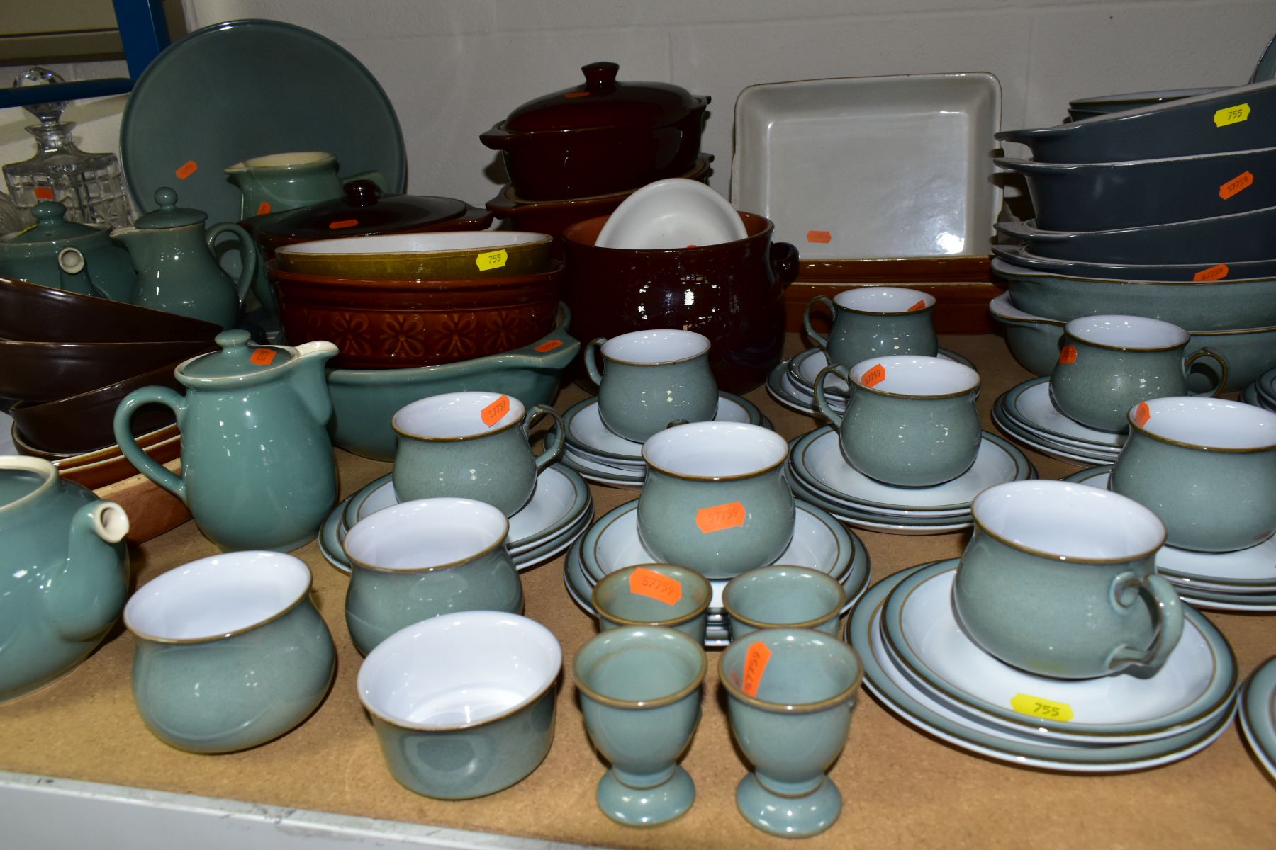 A SEVENTY FOUR PIECE DENBY REGENCY GREEN DINNER SERVICE WITH OTHER DENBY TABLE AND OVEN WARES ETC, - Image 3 of 11