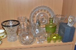 A GROUP OF LATE 19TH, 20TH CENTURY AND MODERN GLASSWARE, including a boxed Waterford Crystal heart
