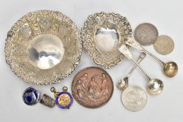 A SELECTION OF SILVER ITEMS, to include two pierced silver bonbon dishes with a floral design, three