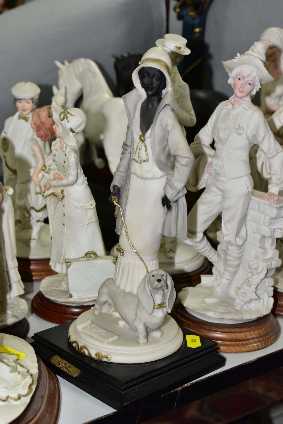 NINETEEN CERAMIC AND RESIN SCULPTURES ETC, to include Royal Doulton 'Black Beauty and Foal' and ' - Image 9 of 13