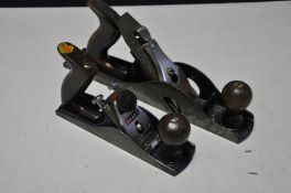 A RECORD No.010 VINTAGE CARRAIGE MAKERS REBATE PLANE, along with a smaller ANANT No.A33 plane (2)