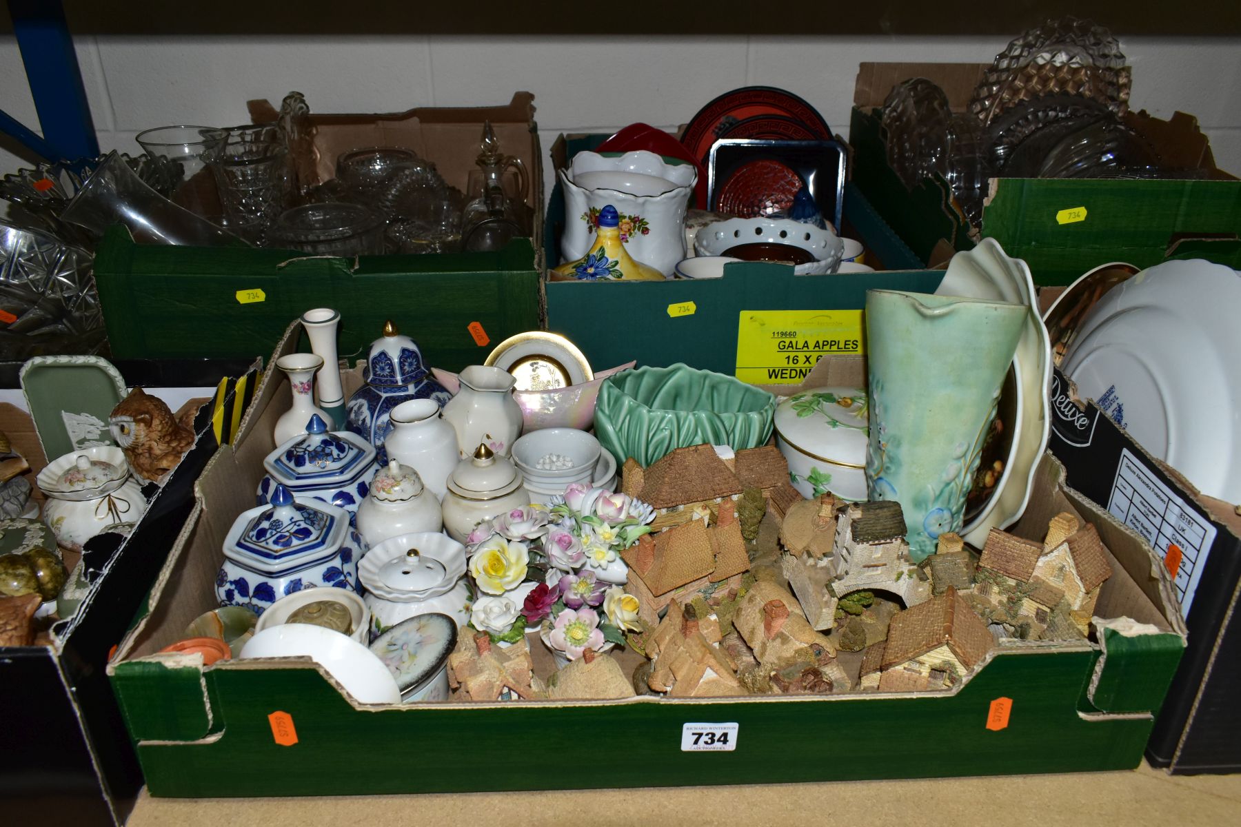 SIX BOXES AND LOOSE CERAMICS AND GLASS WARES, to include ten Lilliput Lane cottages (sd), ceramic