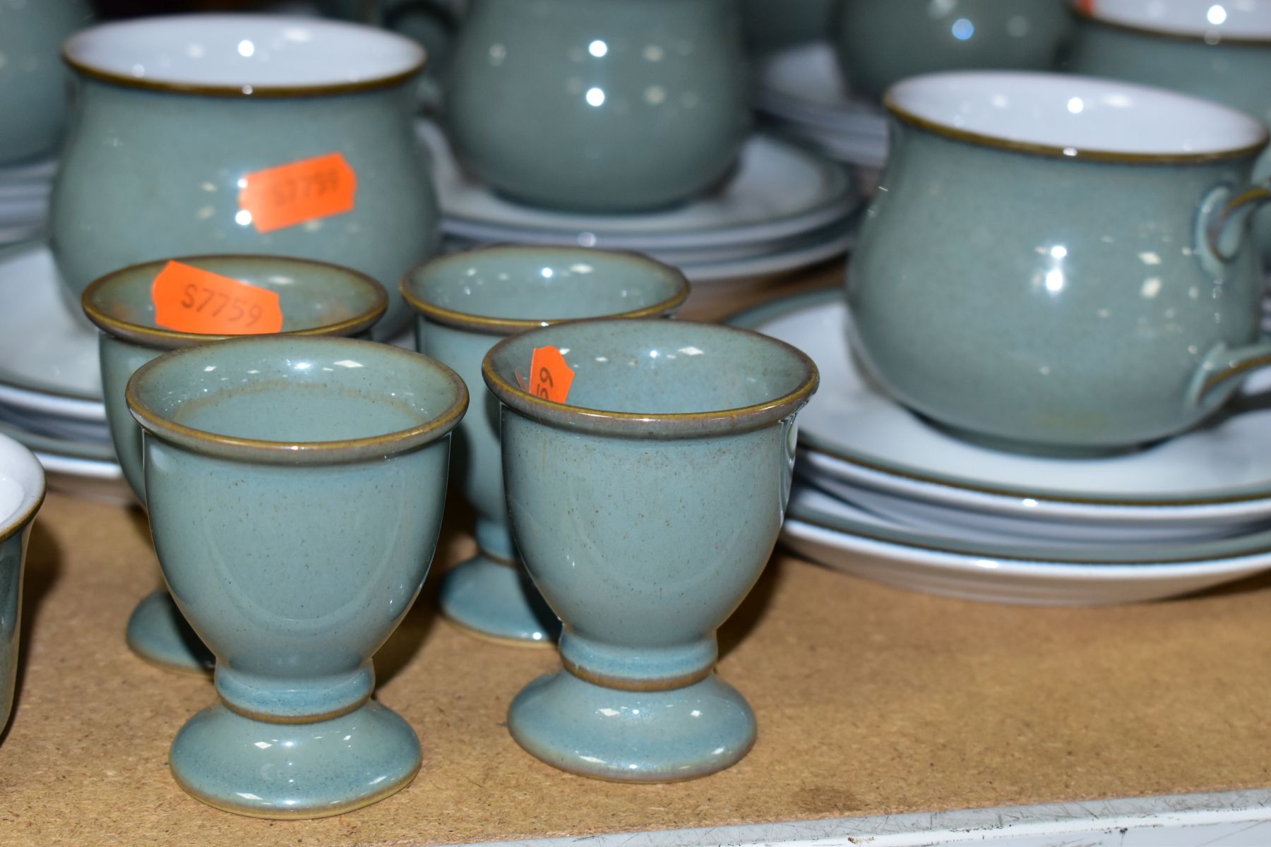 A SEVENTY FOUR PIECE DENBY REGENCY GREEN DINNER SERVICE WITH OTHER DENBY TABLE AND OVEN WARES ETC, - Image 9 of 11