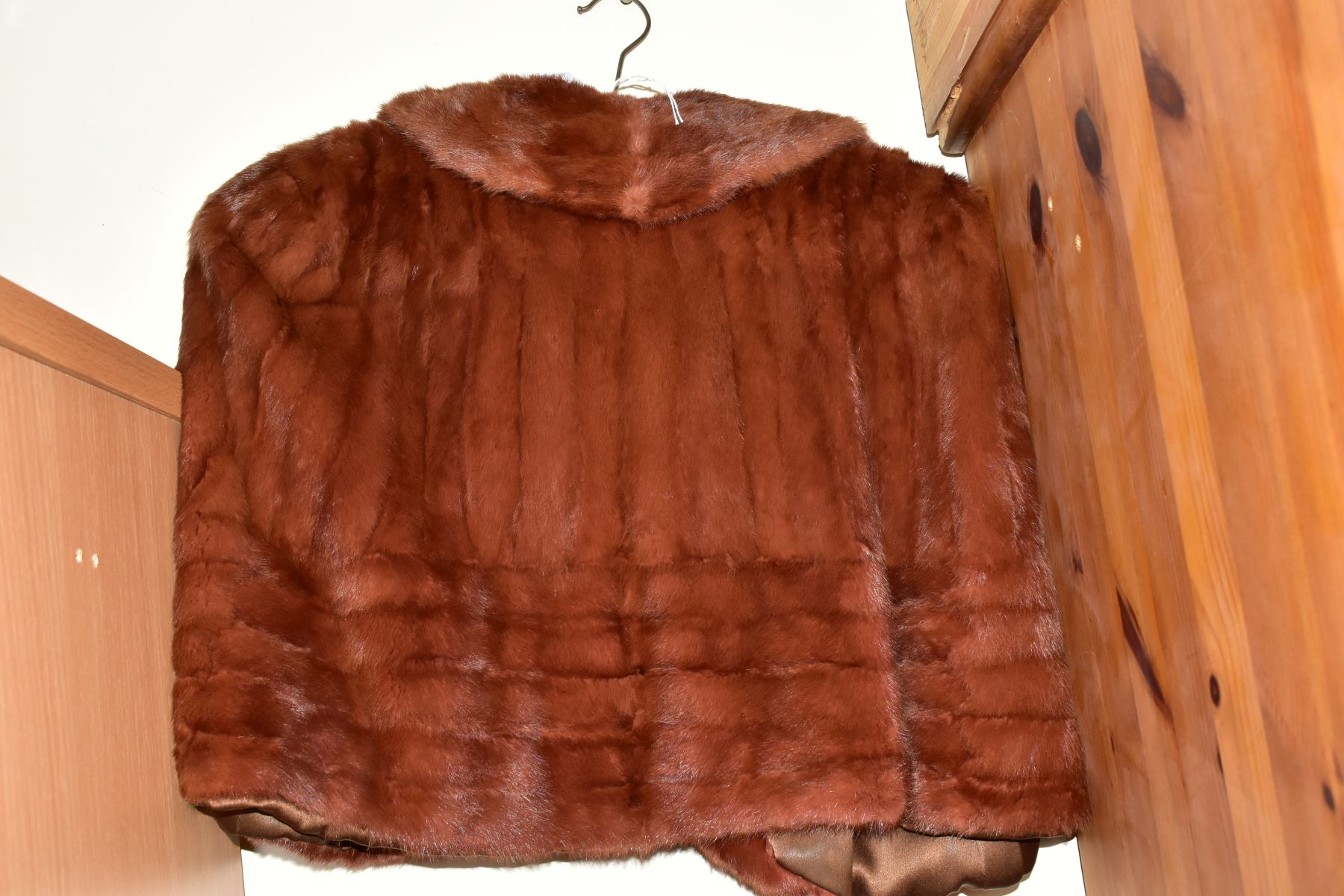 A DYED ERMINE FUR SHRUG, width approximately across top seam to seam 37cm (Condition report: appears - Image 3 of 3