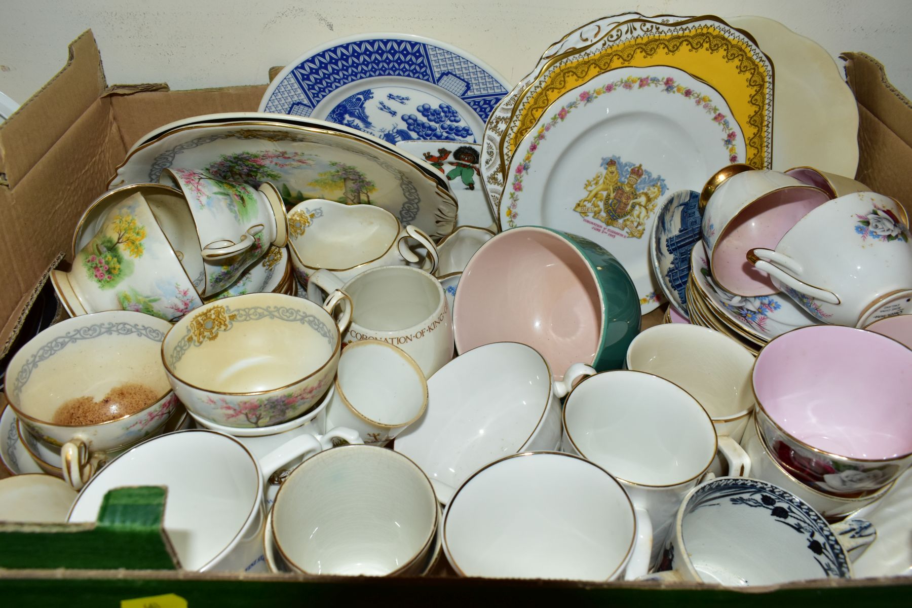 FOUR BOXES AND LOOSE CERAMICS AND GLASS WARES, to include a pair of boxed Derwent Crystal brandy - Image 6 of 10