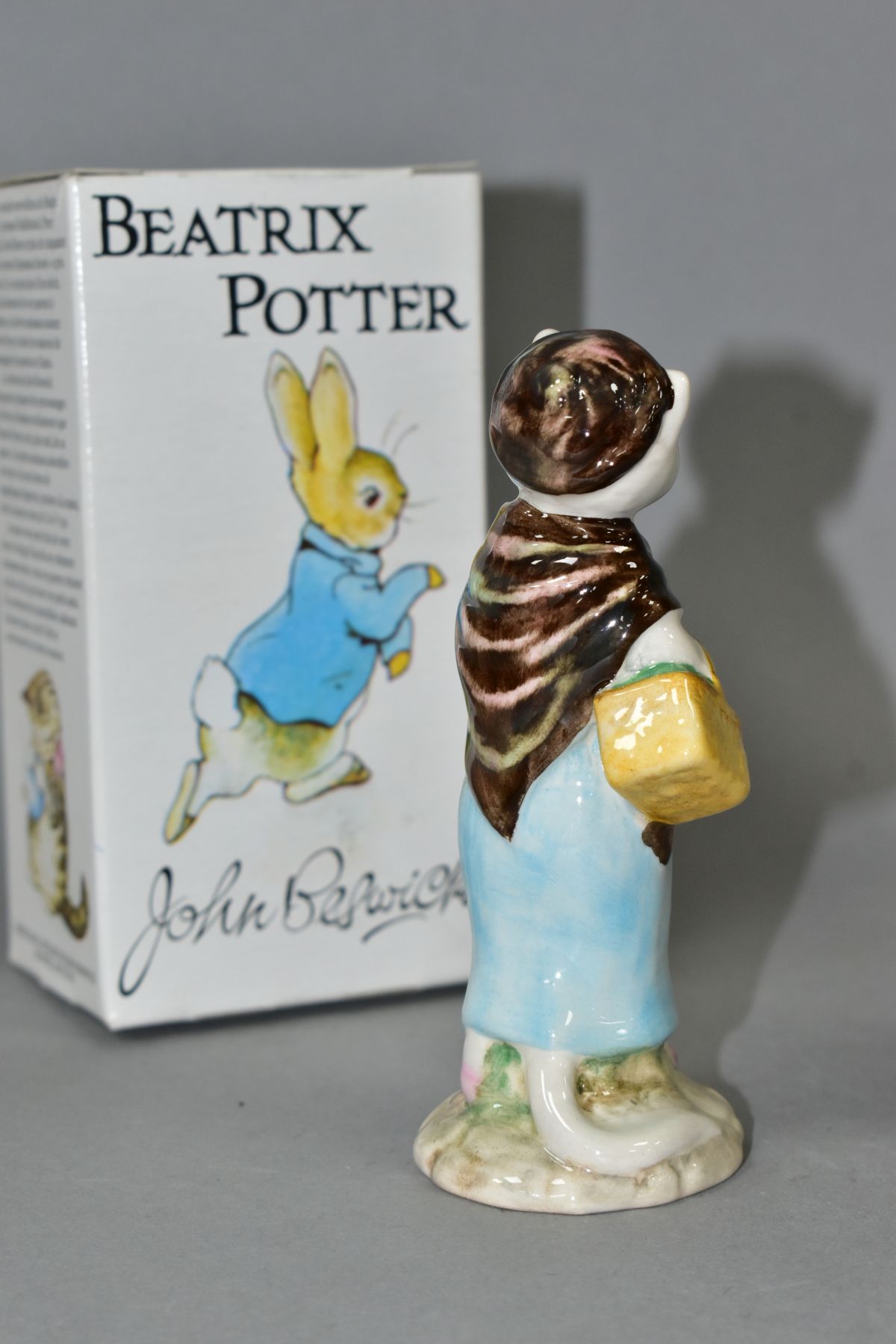 A BOXED BESWICK BEATRIX POTTER FIGURE, Susan BP3c (Condition report: appears ok) - Image 2 of 5