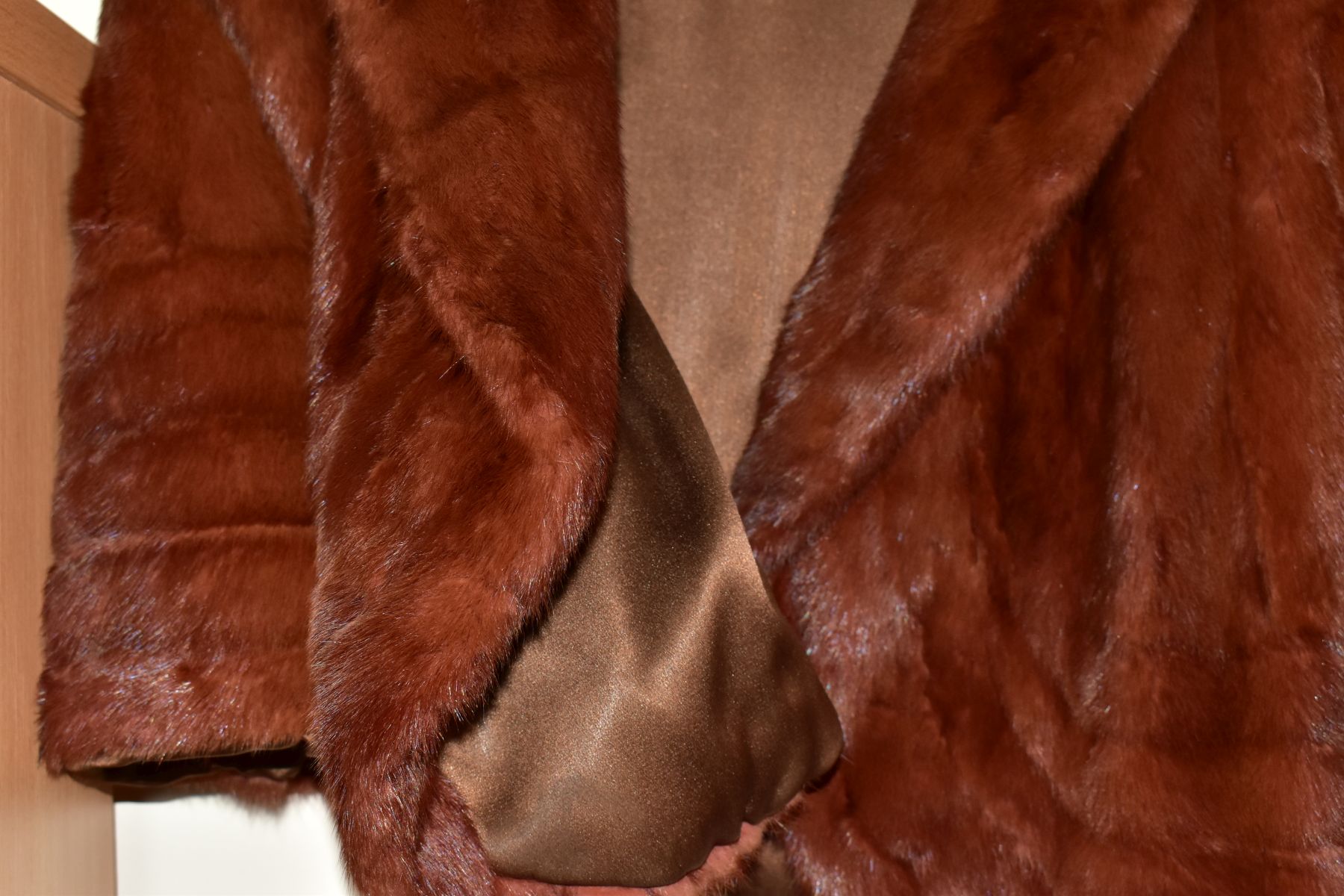 A DYED ERMINE FUR SHRUG, width approximately across top seam to seam 37cm (Condition report: appears - Image 2 of 3