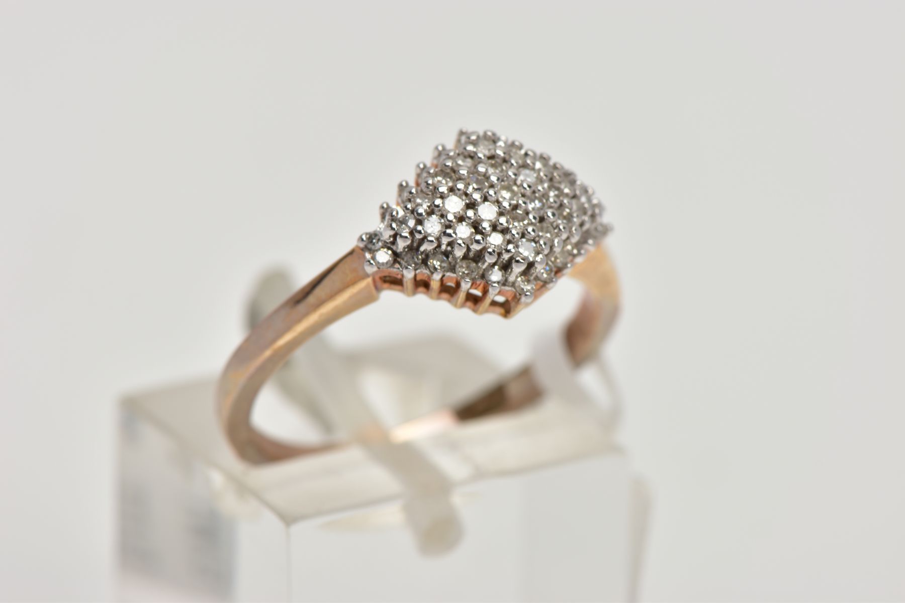 A 9CT GOLD DIAMOND CLUSTER RING, the cluster of a lozenge shape, set with single cut diamonds, - Image 4 of 4